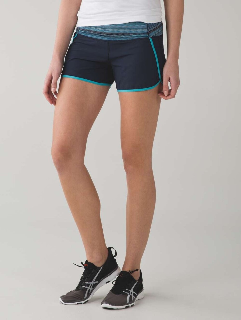 Lululemon Run Times Shorts Size 6 Peacock Blue
